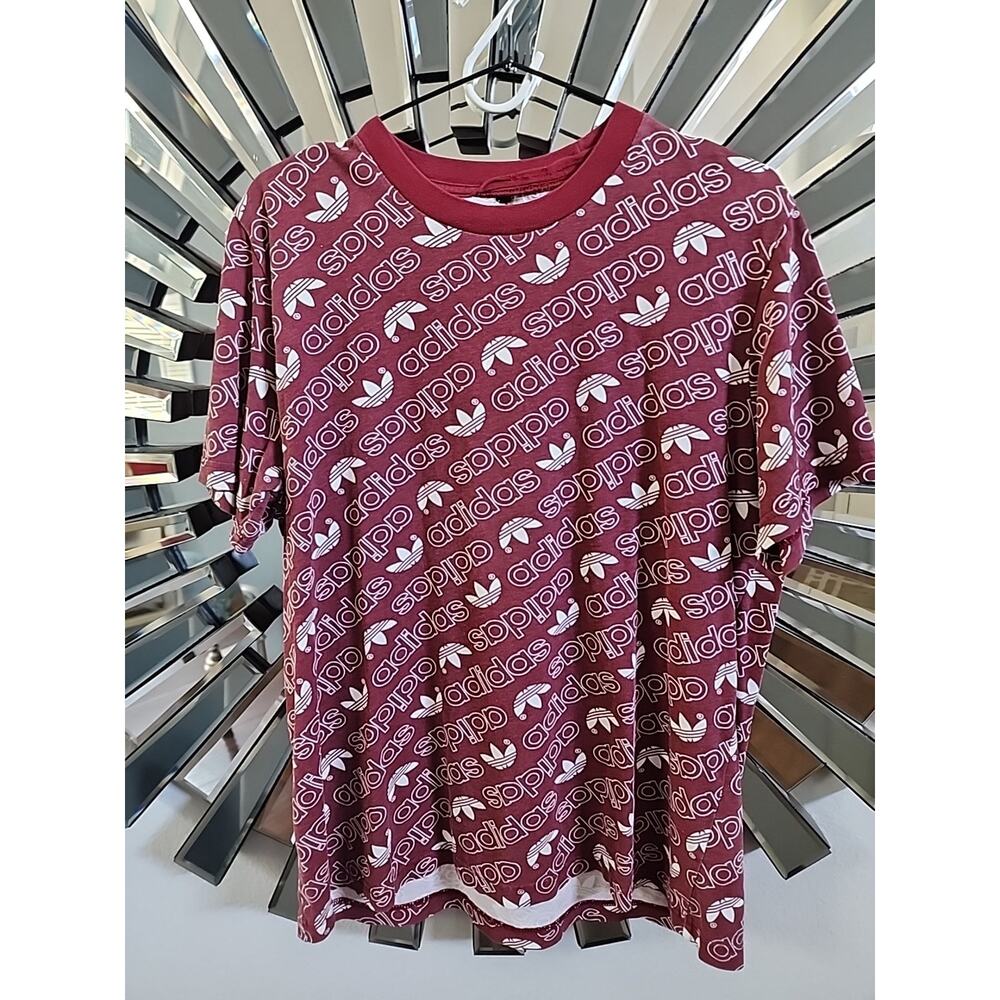 Adidas Original Trefold medium burgundy t shirt